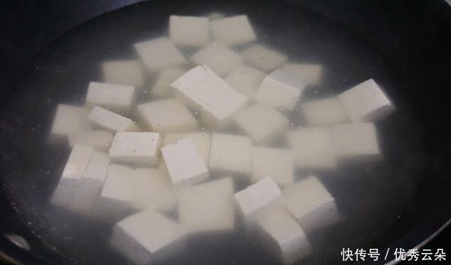 天越冷|天越冷就越馋此菜,麻辣开胃,嫩滑爽口,真的是好吃到停不下来