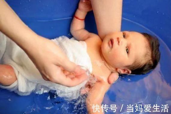 宝宝|冬天给宝宝洗澡有规矩,“3大禁忌”要回避,小心让娃吃大亏