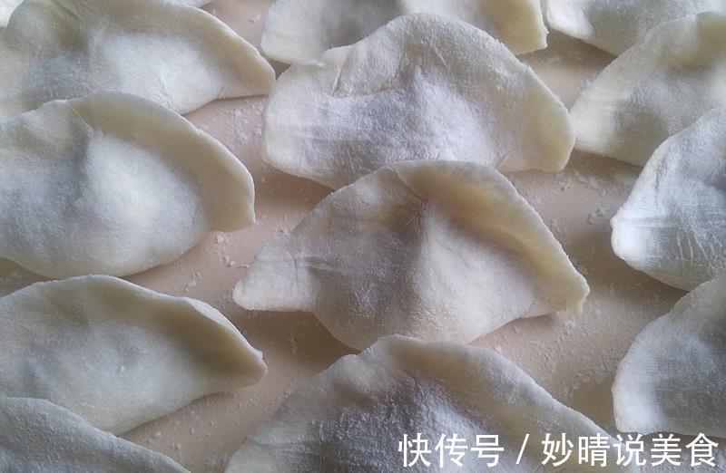 立冬吃饺子，加这三样调馅，怎么做都香，热乎的汤饺，手脚都暖了