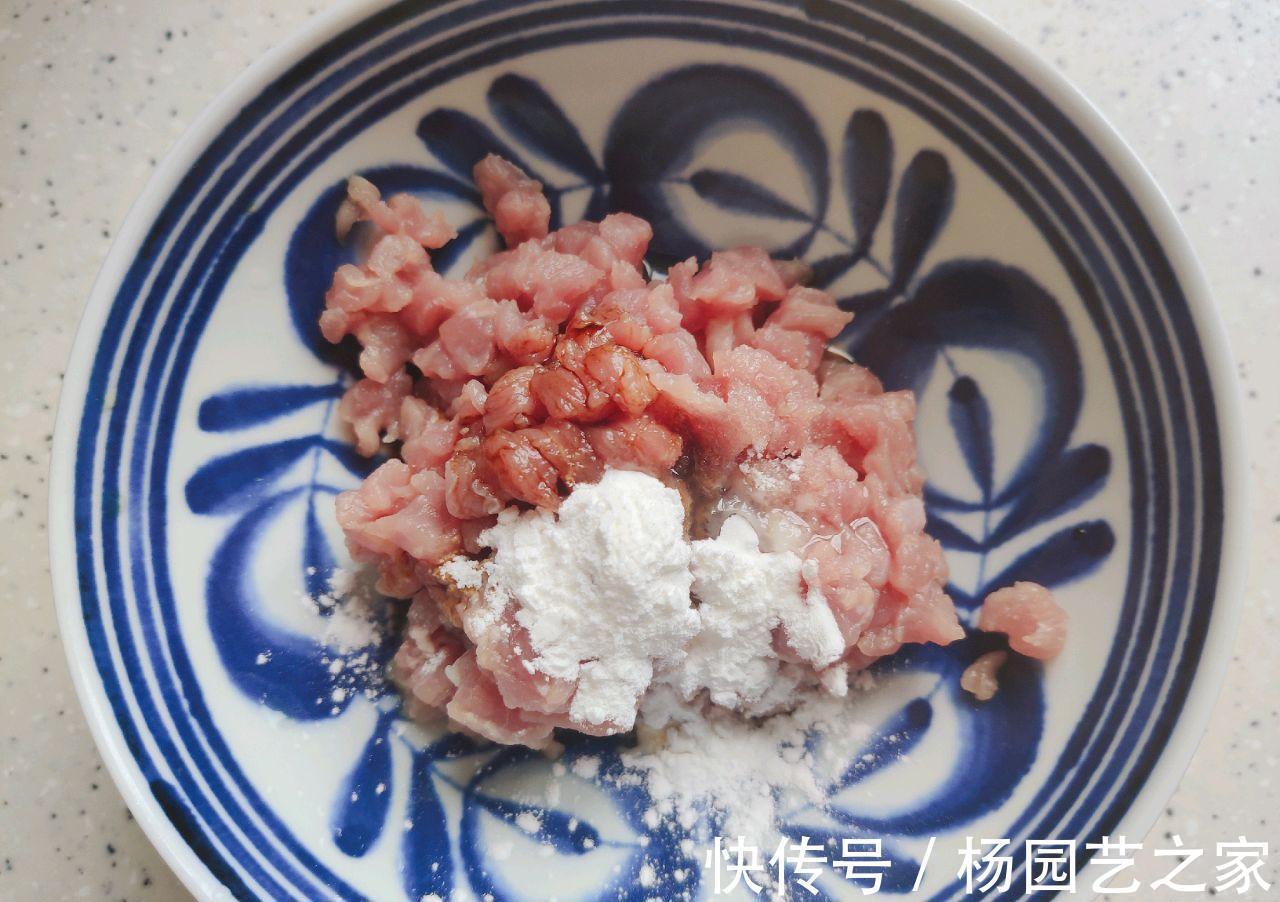 家常肉末粉条,做法简单,粉条爽滑,肉末鲜香,下饭又解馋