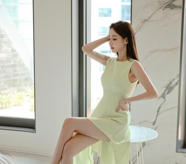 轻盈|孙允珠高清美图姜黄柠檬轻盈雅致仙幻及膝裙