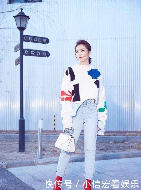 毛衣|最近火了一种“保暖穿法”,叫“毛衣+高腰裤”,显高显瘦又时髦