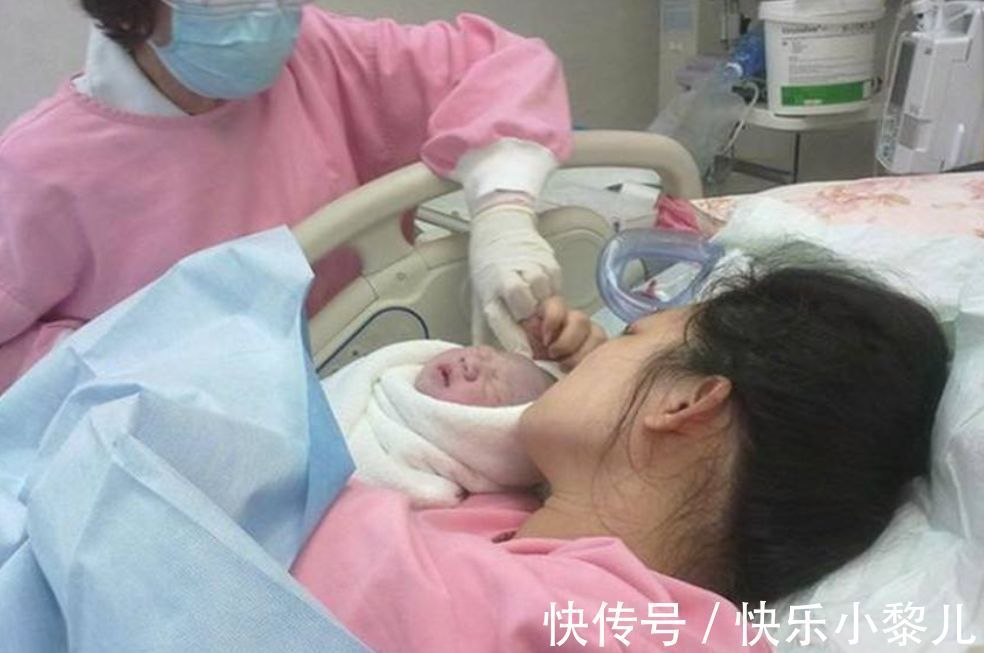 医院|宝宝出生后为啥要先按“足印”?医院的这些考量,家长要清楚