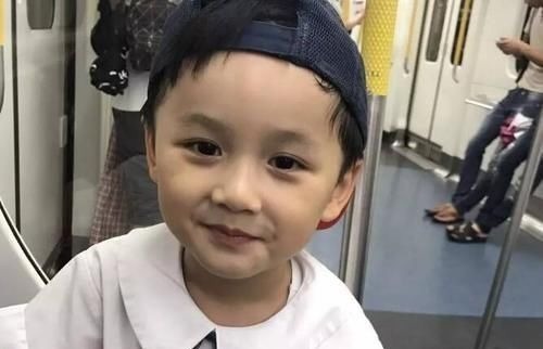 俞亮|孩子的颜值几岁“定型”?爸妈别着急,这个年龄之前还“有救”