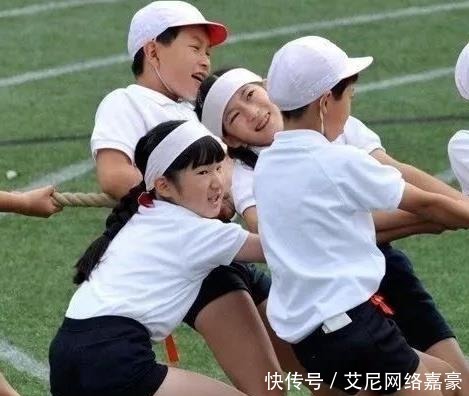 崇拜|多次被评为最美王妃的她,也是皇室的“金丝雀”,深受崇拜与非议