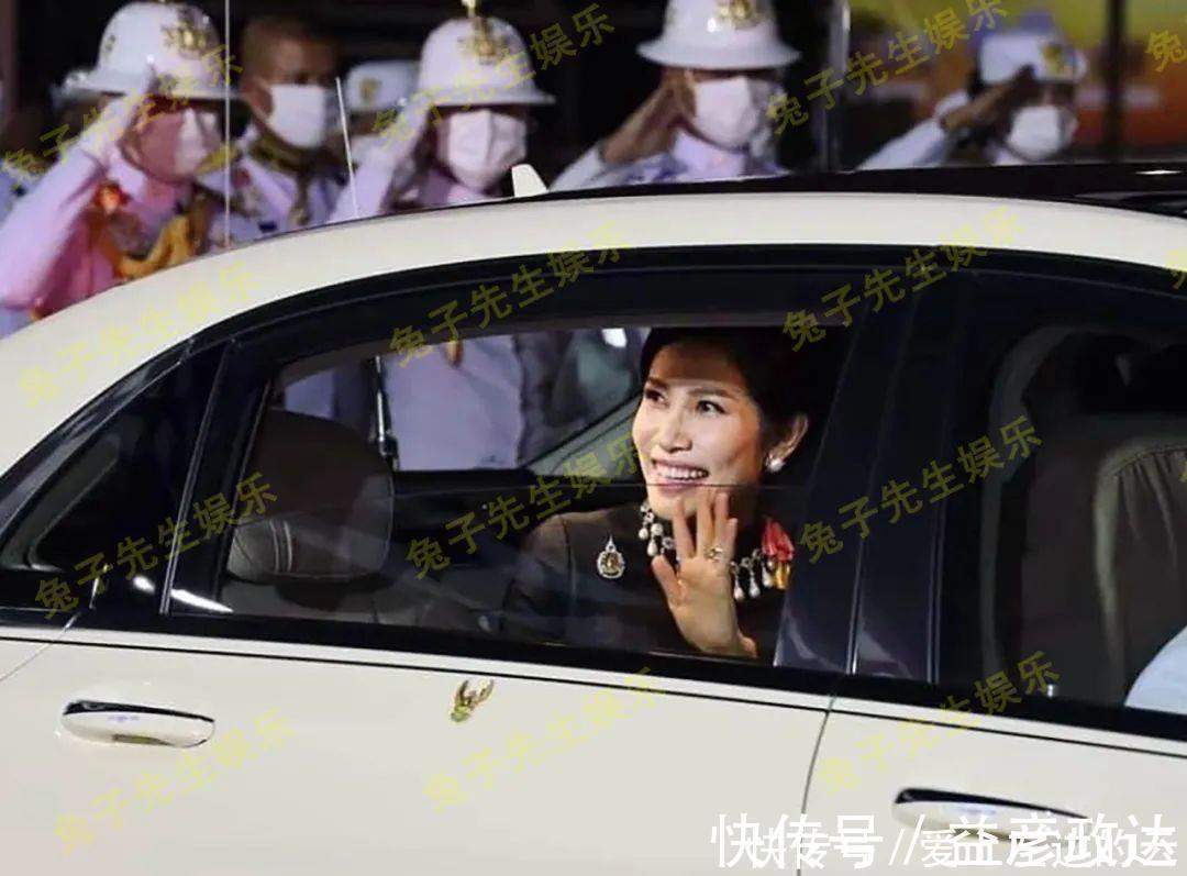 诗妮娜贵妃#苏提达借雪绒花的花语,向泰王表达“真爱”,以德报怨太有肚量了