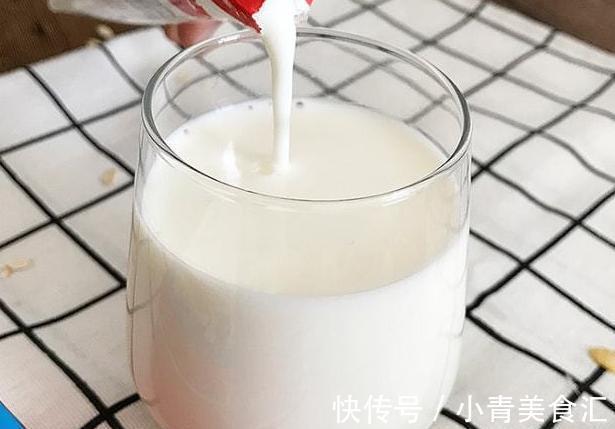 牛奶|喝牛奶与不喝牛奶老人,差别真的很大吗?医生说出实话,不妨了解