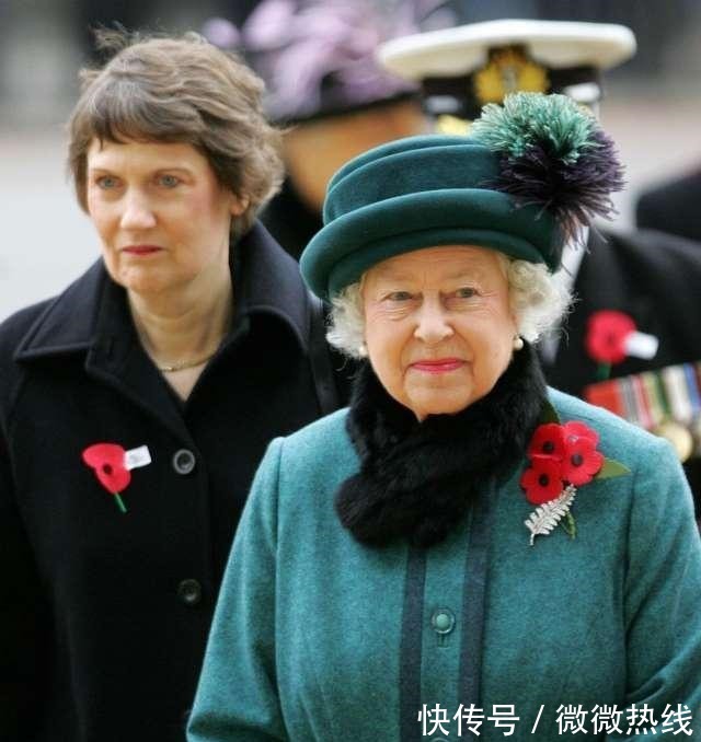 兰开斯特|伊丽莎白女王的胸针都藏着什么神秘故事!