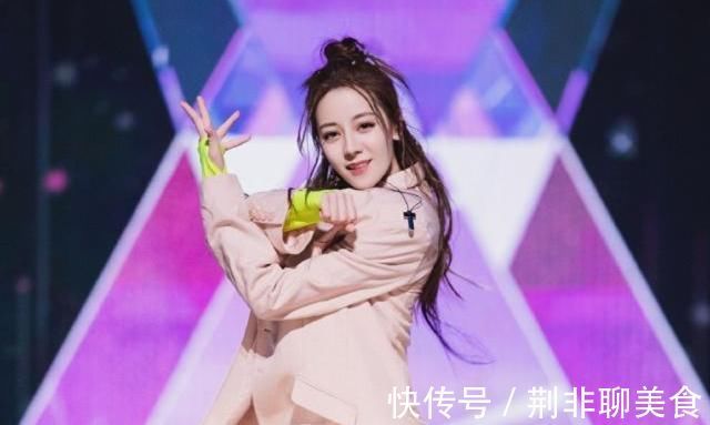 热巴的“网购名字”,前两个可以理解,听到最后一个逗笑众人