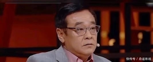 黄奕和赵薇的差距到底在哪?尔冬升的评价一语中的,很到位