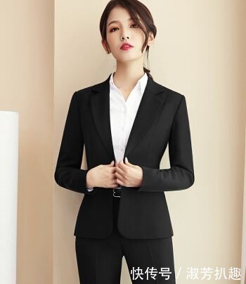 赶紧|车站看到一女人,身穿“职业装”魅力十足,赶紧试试