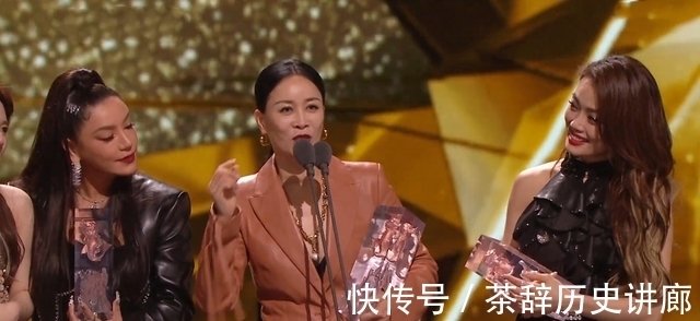 姐姐们|《乘风破浪的姐姐》直播夜翻车，观众不满成团结果