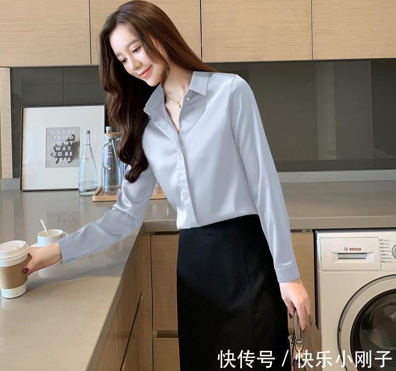 前卫|一位杰出的美女,让我完全着迷!我真的很想帮她买杯奶茶!