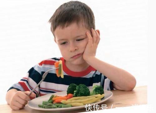 裘女士|孩子将来孝不孝顺,看饭桌上这三个细节,不用等到三十年后