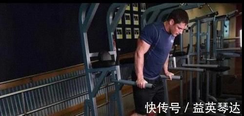 技巧|一个动作练出又大又壮的三头肌,学会动作技巧,带你打造麒麟臂