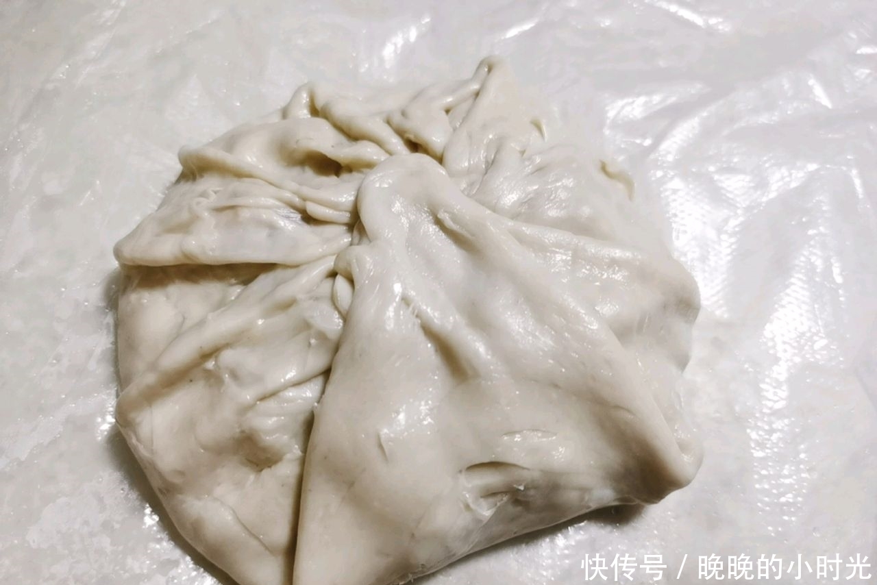 不和面,不揉面,轻松做出外酥里软的鸡肉饼,1块鸡胸肉就能做好