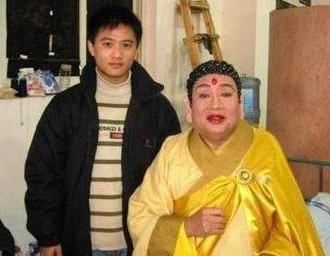 观音@他是最经典的如来佛祖,在泰国逛寺庙,发现佛牌上印的竟是自己