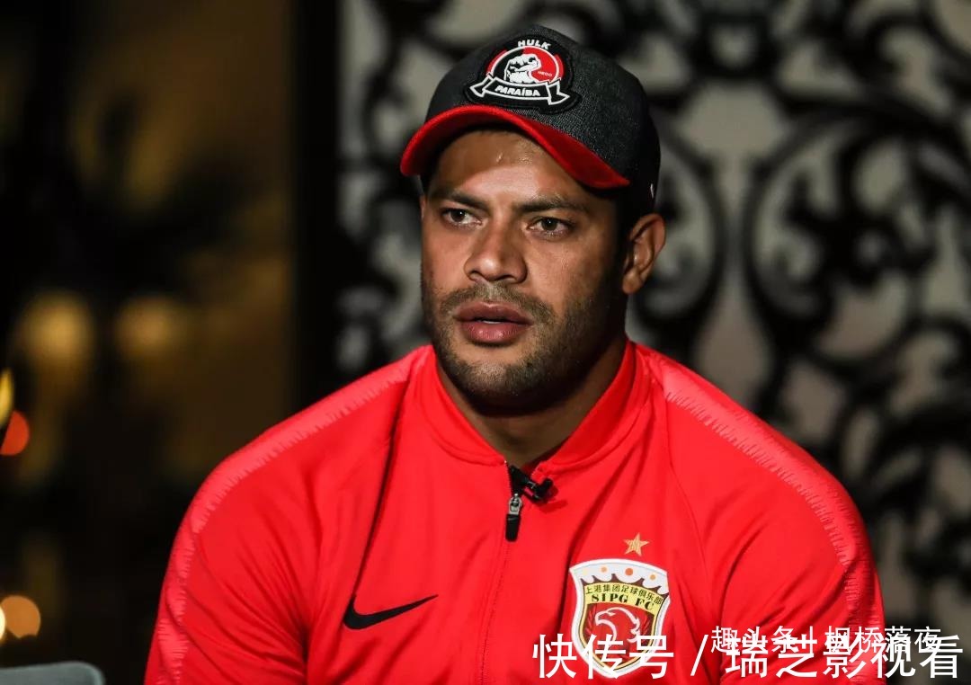 奥斯卡|国足胡尔克诞生!32岁锋霸主动求变激活武磊,早该这么踢了!