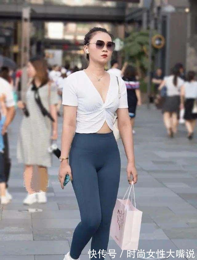 灰橙色 时尚打底裤的打扮回头率超高,更增添几分女人优雅气质,耐看精致!