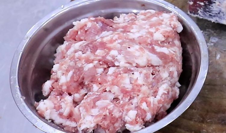 想吃杂酱面不用下馆子了，厨师长教你在家做烧杂酱，方法简单易学