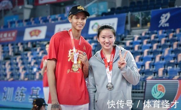 王唯漪|中国女排新难题!倪非凡生涯最大考验,能否顶替王梦洁成疑问