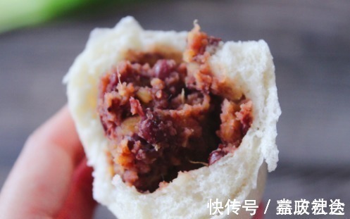 红薯|秘制豆沙包,别再放糖了,加点“它”营养又绵甜,蒸一锅不够吃