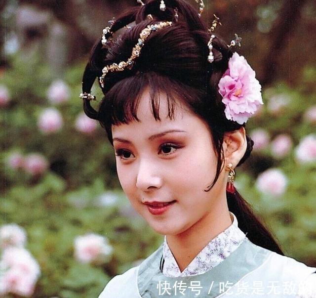 丫鬟|薛宝钗为何容不下袭人?你看看她们第一次的交流方式