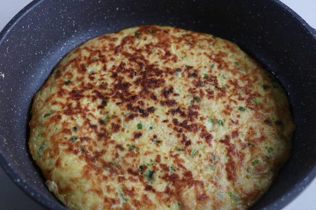 红萝卜|这种蔬菜做早餐饼最好了,又软又香又好吃,每次都要连着吃好几天