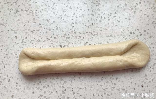 教你做玉米油老面包,发酵时冷藏3个小时,更松软香甜