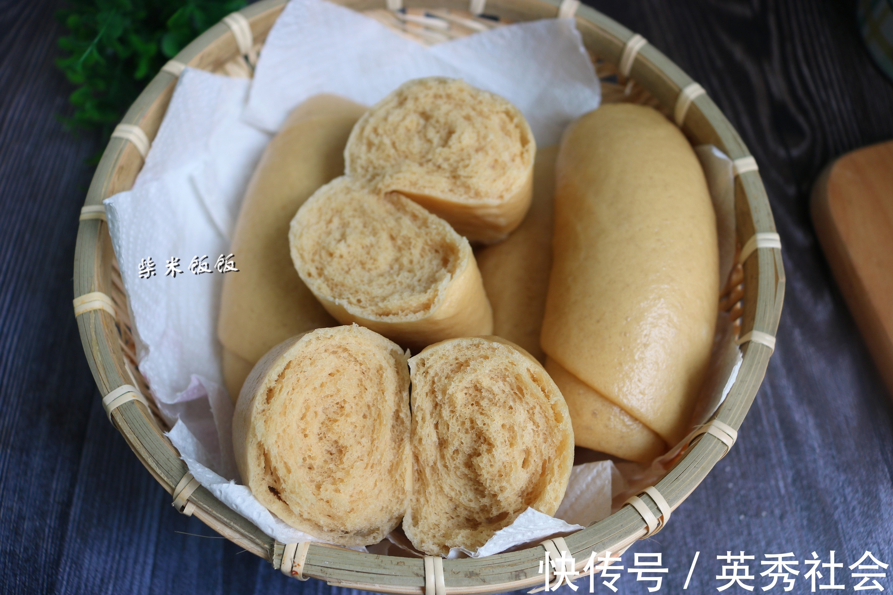 红糖|红糖馒头别买了，用这做法特别简单，不用费劲揉面，个个香软