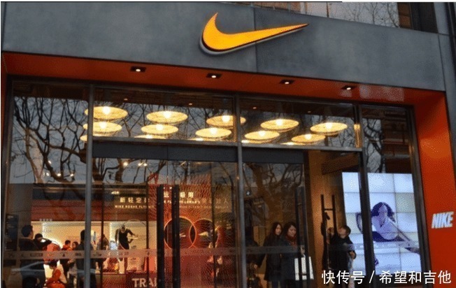 鞋子 国货“空气感跑鞋”上线,阿迪、耐克等大牌已失宠走路像踩在棉花上!