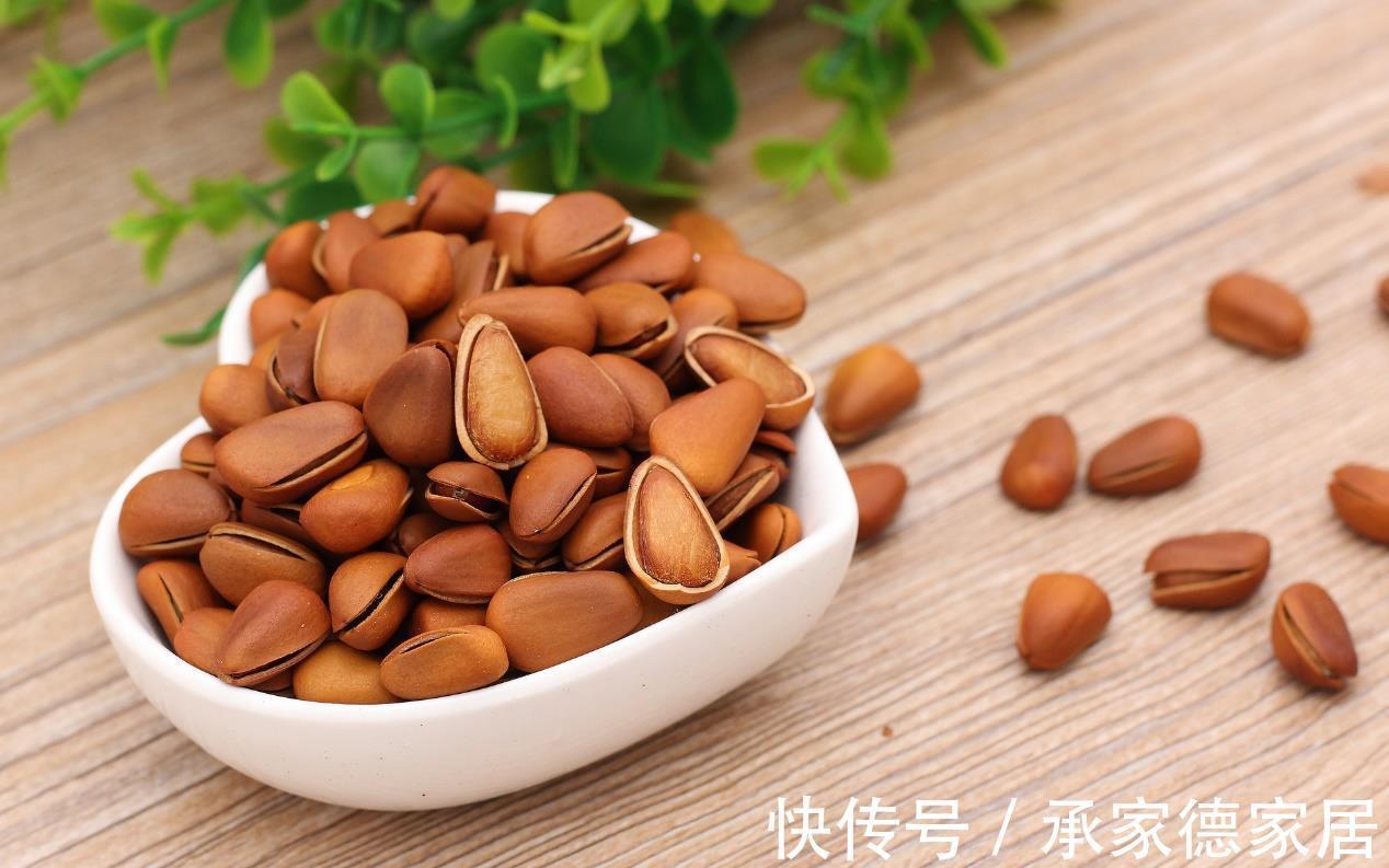 坚果壳|果皮、坚果壳、骨头该怎么处理？这样制成肥料，养花不再缺营养