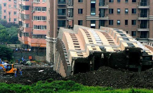 合同|房子被洪水毁了,房贷还用还吗?你怎么看?