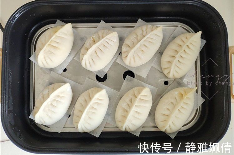 包子|素馅包子怎么调馅不出水?好方法交给你,咬一口鲜嫩多汁,真鲜啊