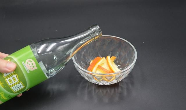 室内有烟味，不用开窗，一个简单的方法，抽再多的烟都能轻松去除