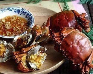 蒸螃蟹时,直接上锅蒸就错了,多加1步,肉质鲜嫩细腻没腥味