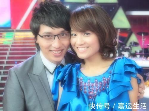 张国立硬是60分钟没转头!只因女主持现场失误,少穿了一件衣服