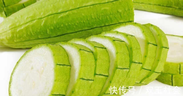 甲状腺激素|天天吃山楂可以消除结节？医生提醒：想要远离结节，不妨常吃3物