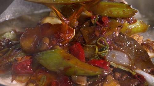 一锅万能川味红汤卤，准备卤什么吧