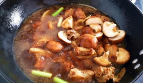 想吃排骨不用炖,这种做法更简单美味,又香又好吃,营养不上火