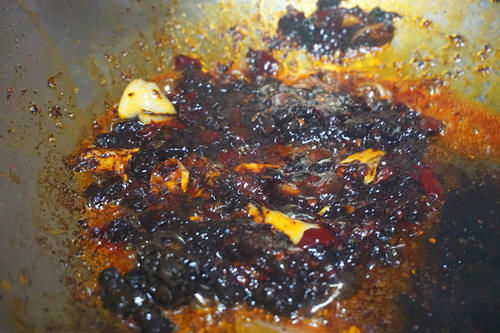 浮沫|把饭店美味带回家，肥而不腻的回锅肉，鲜香美味，大口吃肉才下饭