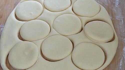 入秋后多吃这食物，健脾养胃，分享发面做法，松软香甜好消化