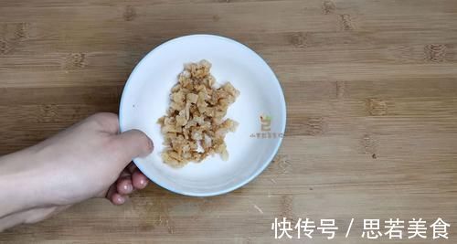 猪油|无论烙什么饼,和面时多加一种料,烙出的饼酥脆松软,凉了也不硬