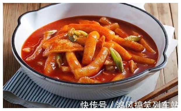 炒年糕|待客必备的美味;咸香可口的炒年糕,实在是太好吃了