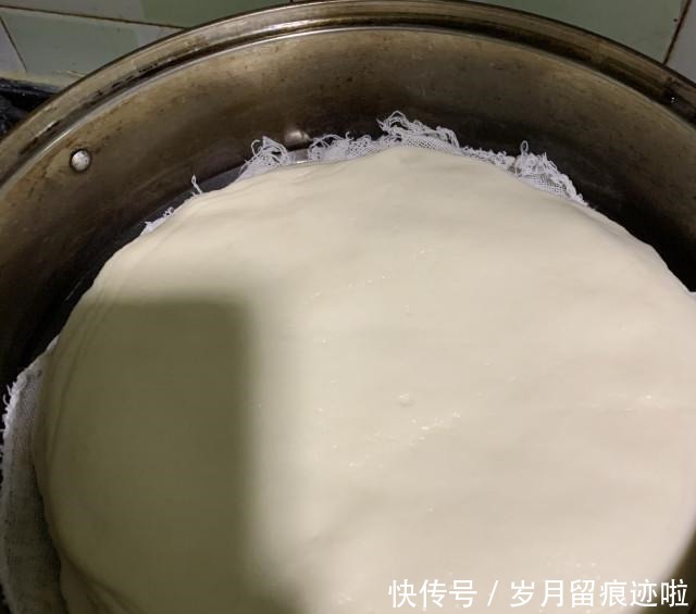 春饼,又薄又筋道,凉了不硬!
