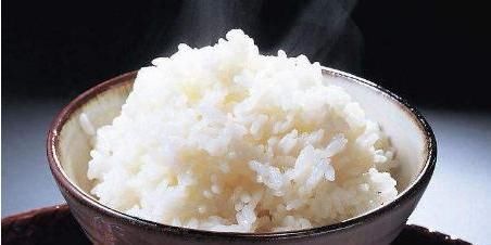 凉拌菜|夏季养生要注意,“几样菜”最好不要吃,吃了容易生病