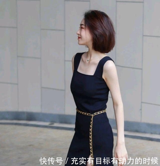 成熟|成熟女人怎么穿才好看呢？简约温柔的穿搭就很不错，高级又有魅力