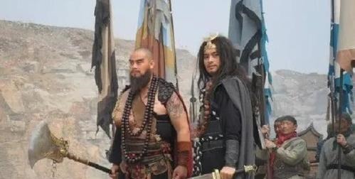 步军|鲁智深位居步军十大头领之首,既能步战亦能马战