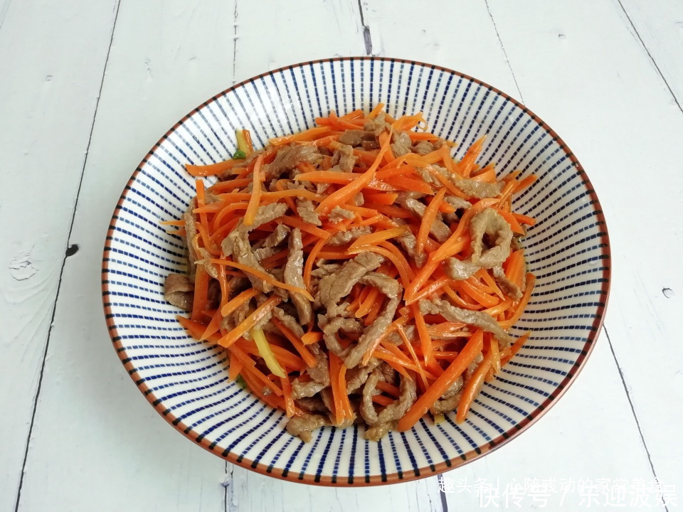 晒晒周末的晚餐,2个菜1个汤,网友一看就是南方人