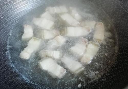 窍门|做红烧肉,牢记“1冷1热”的窍门,软糯不柴,入口即化,太香了